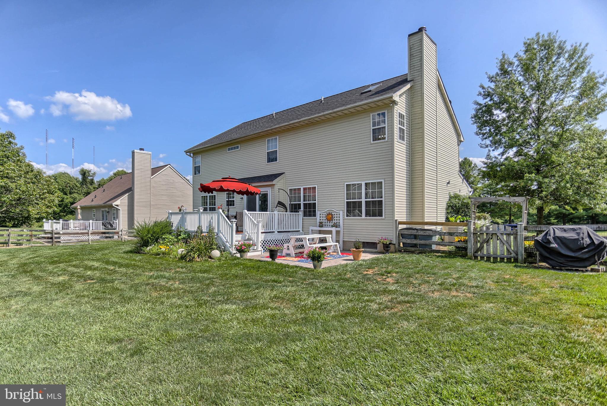 EAGLEVIEW ESTATES - Residential