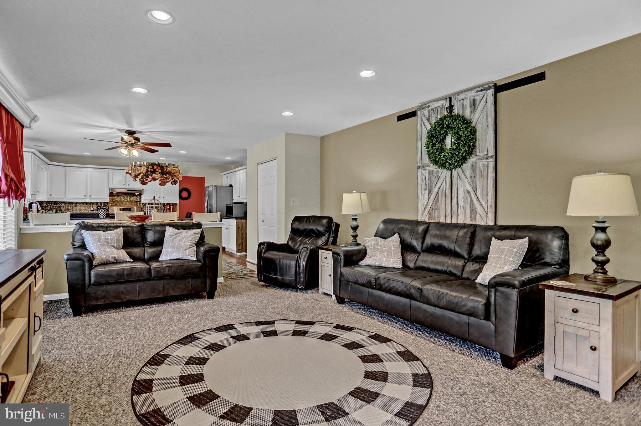 EAGLEVIEW ESTATES - Residential