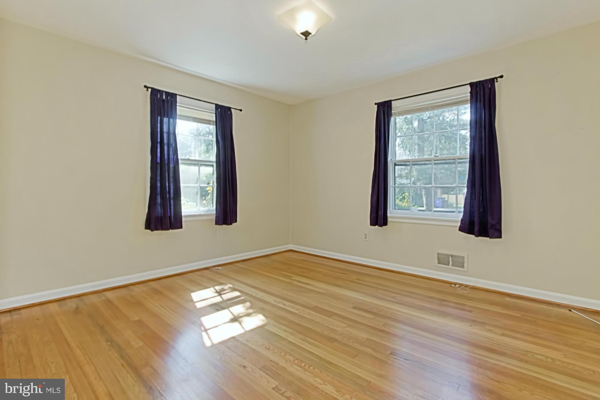 ADDISON HEIGHTS - Residential Lease