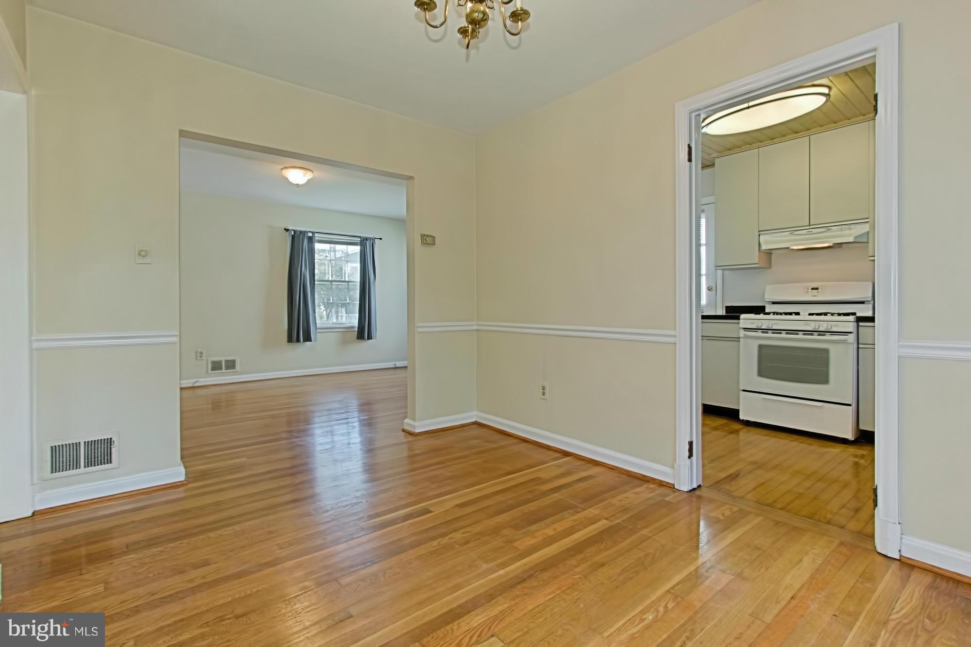 ADDISON HEIGHTS - Residential Lease