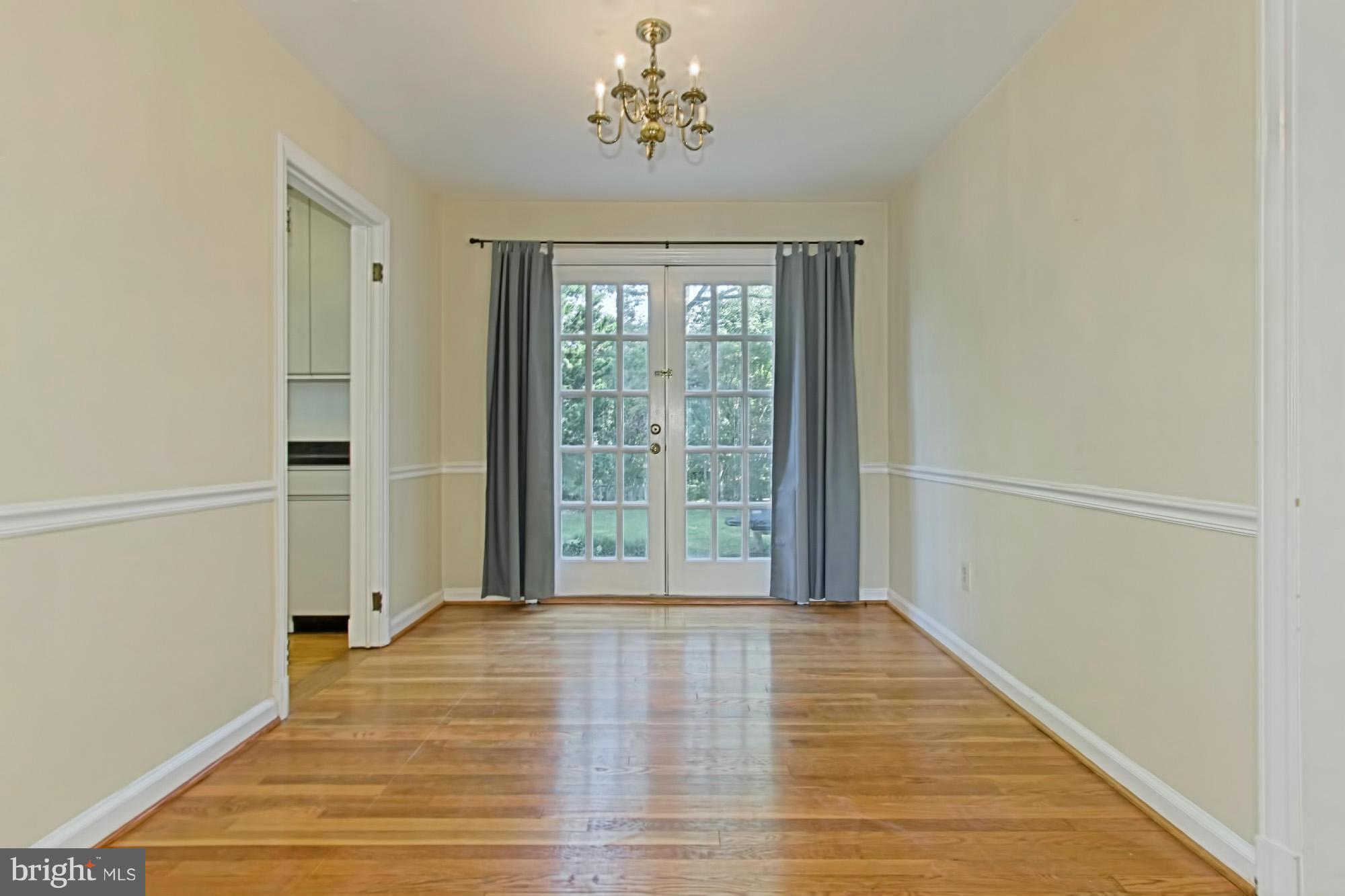 ADDISON HEIGHTS - Residential Lease