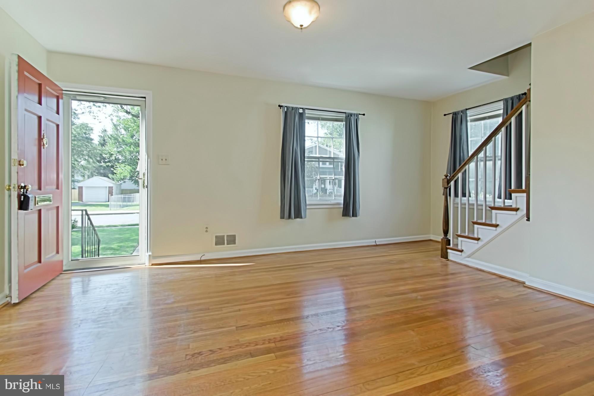 ADDISON HEIGHTS - Residential Lease