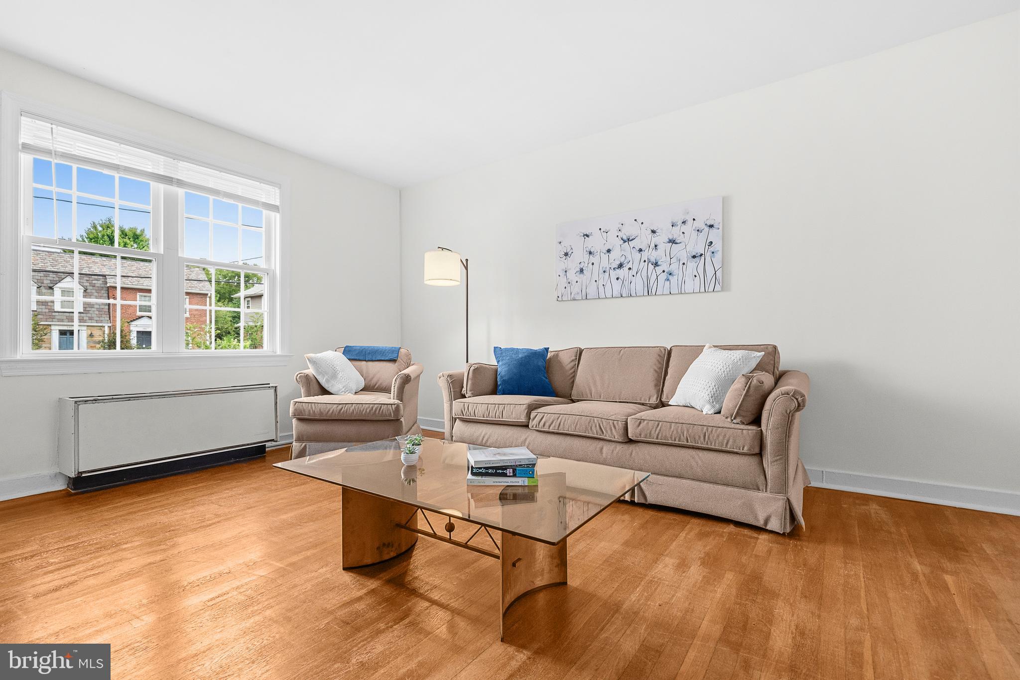 211 E GLEBE ROAD B