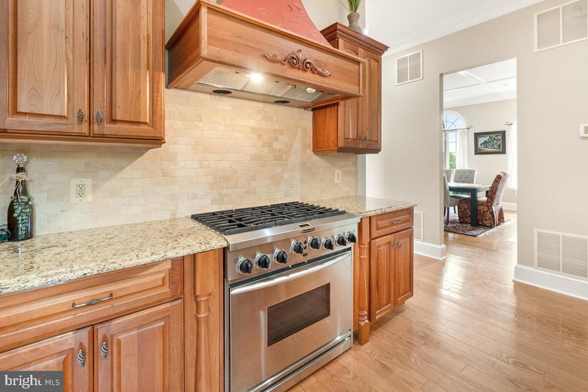 DAMASCUS OUTSIDE - Residential