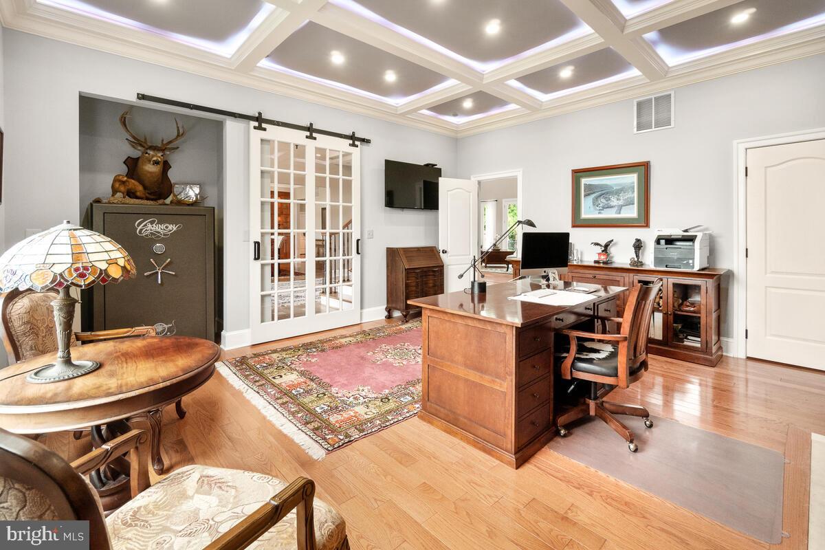 DAMASCUS OUTSIDE - Residential