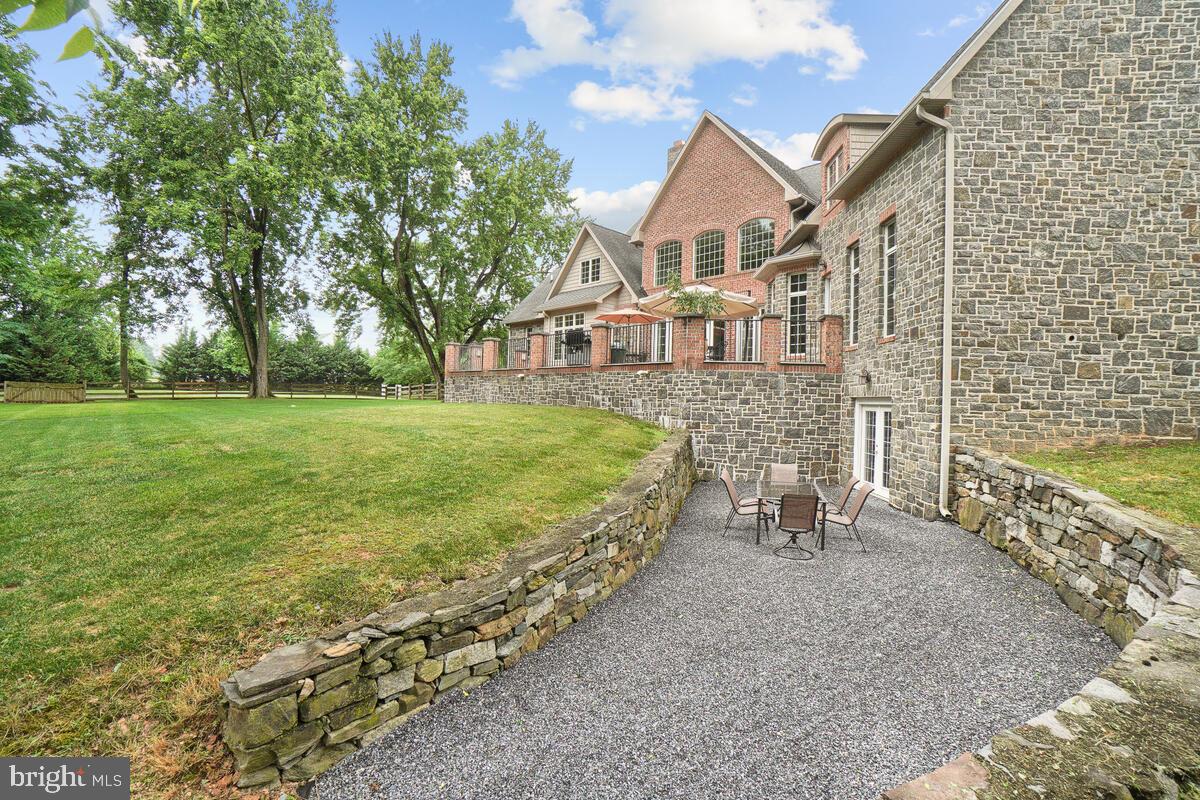 DAMASCUS OUTSIDE - Residential