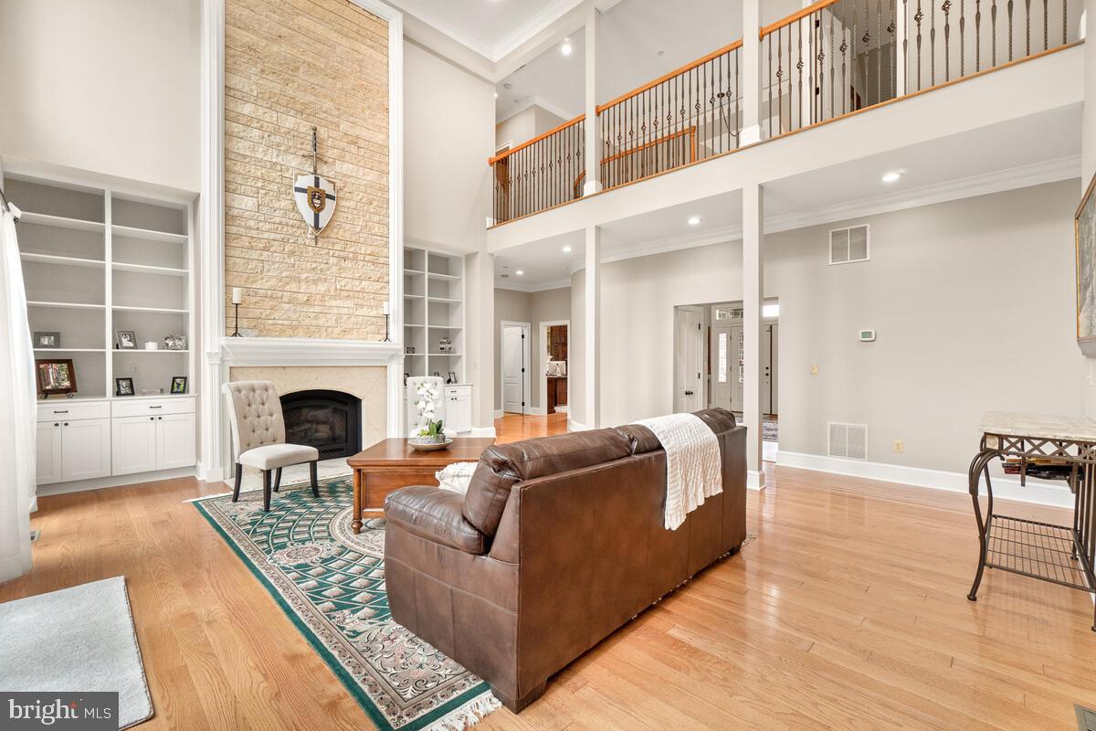 DAMASCUS OUTSIDE - Residential