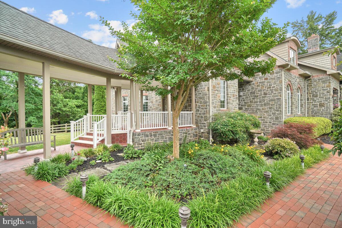 DAMASCUS OUTSIDE - Residential