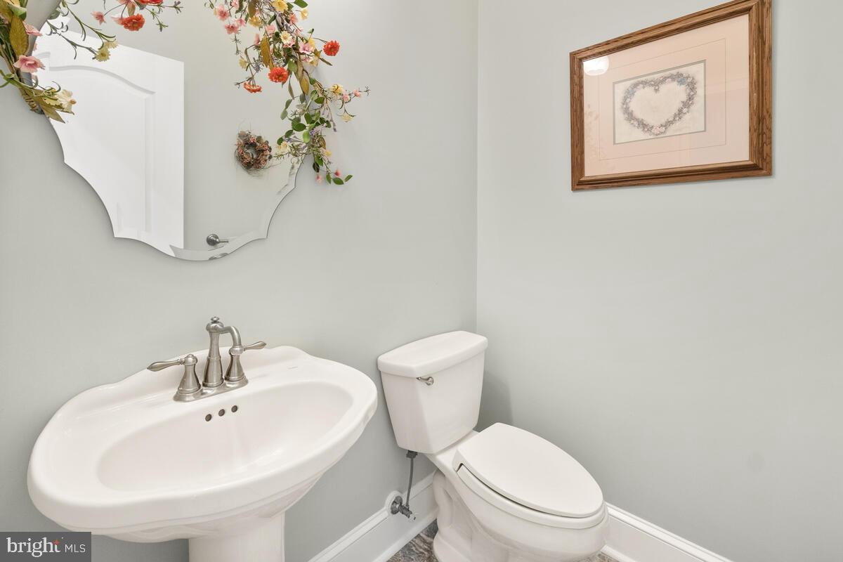 DAMASCUS OUTSIDE - Residential