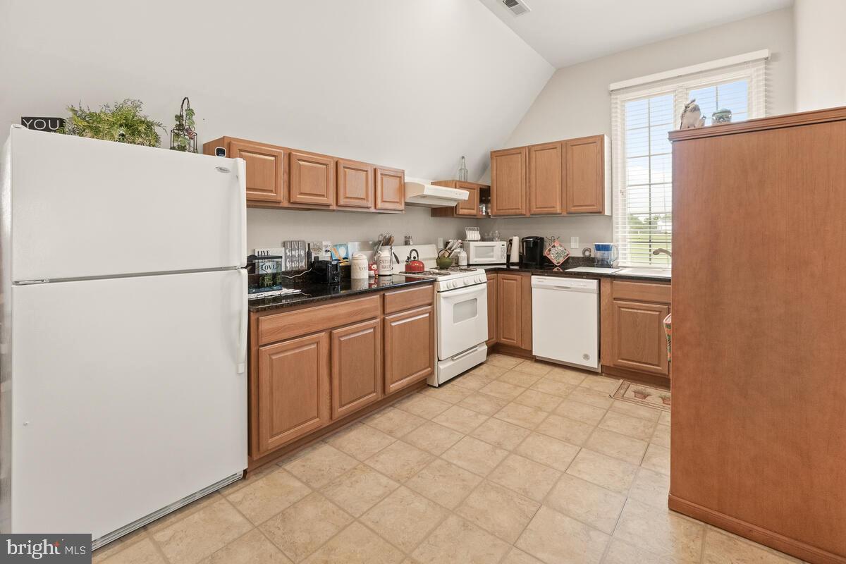 DAMASCUS OUTSIDE - Residential