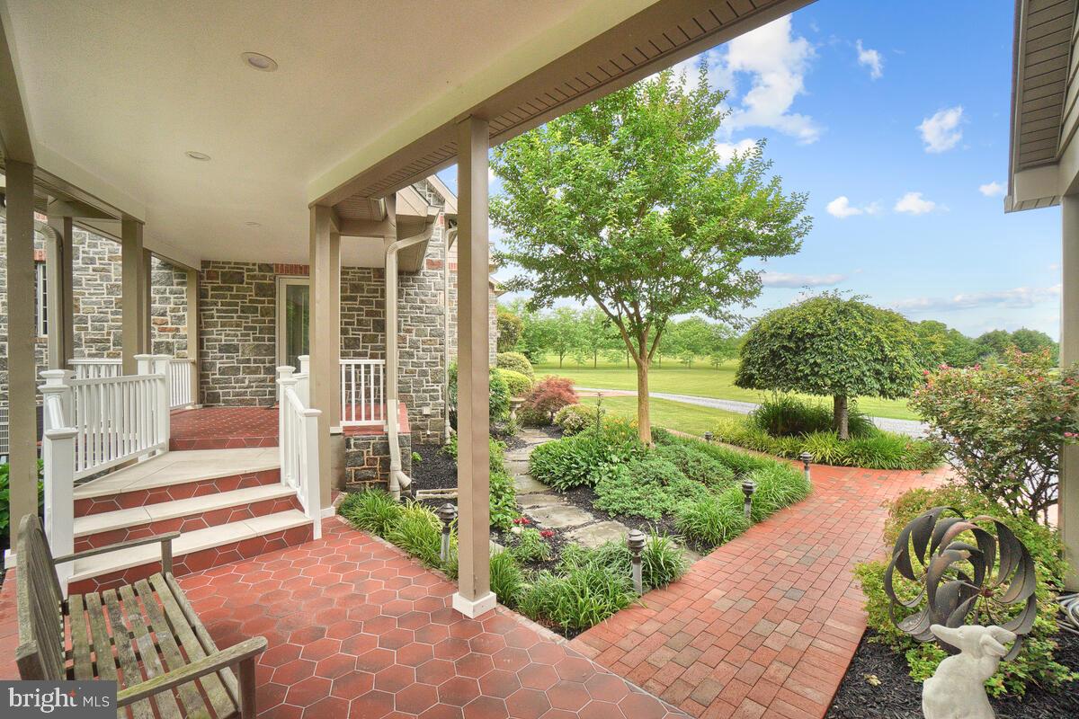 DAMASCUS OUTSIDE - Residential