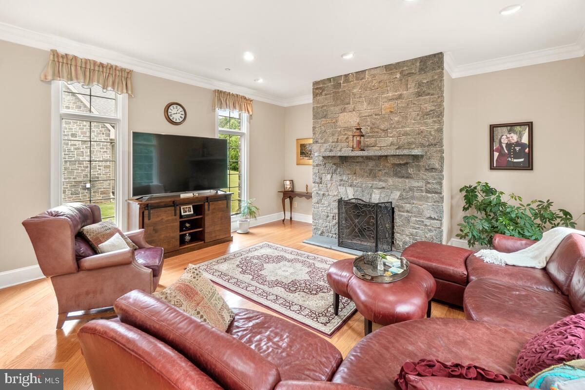 DAMASCUS OUTSIDE - Residential