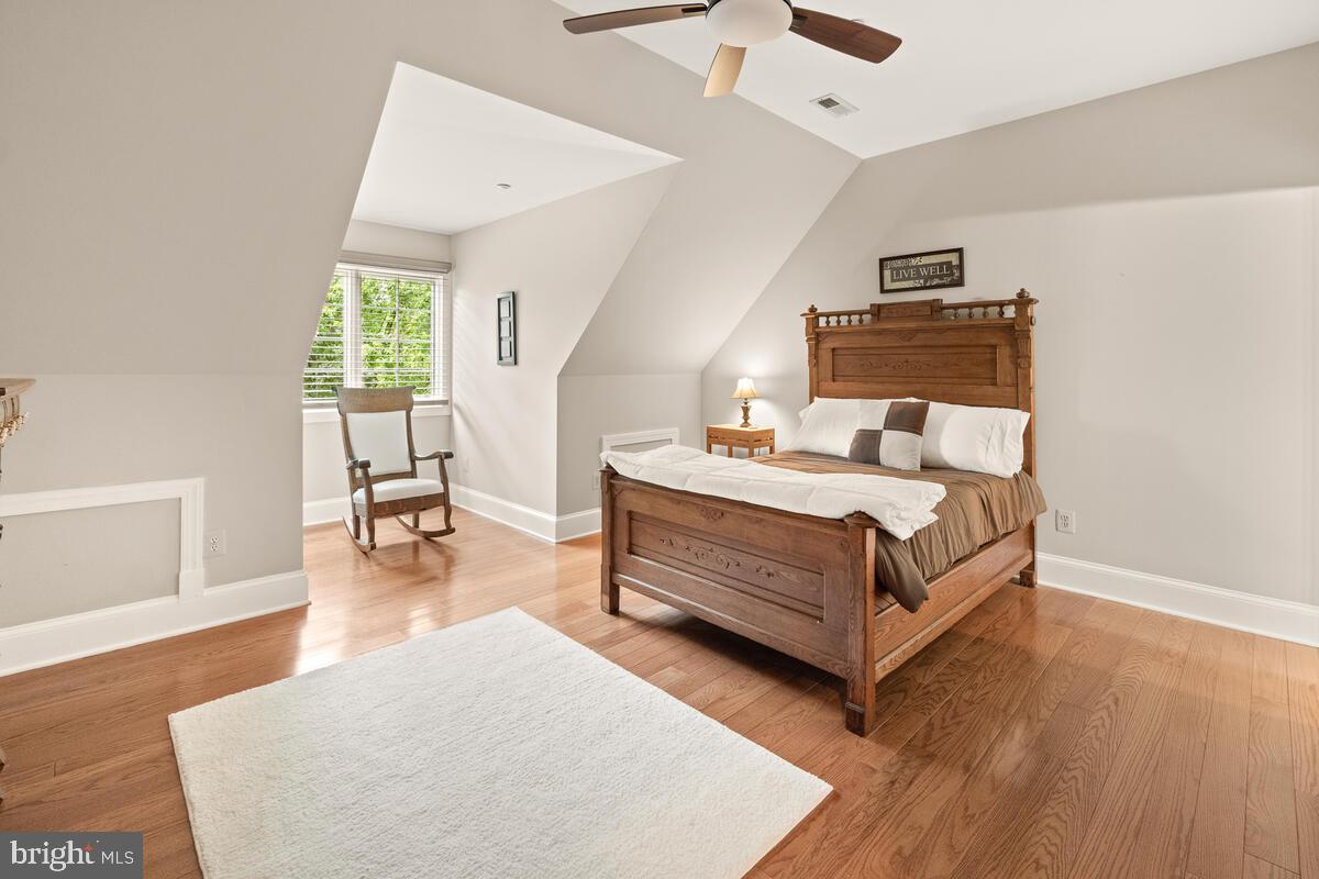 DAMASCUS OUTSIDE - Residential