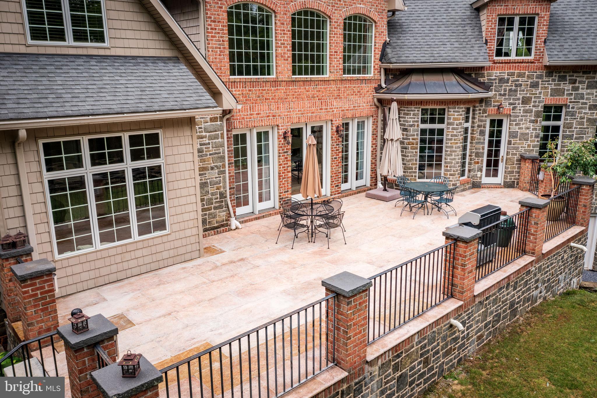 DAMASCUS OUTSIDE - Residential