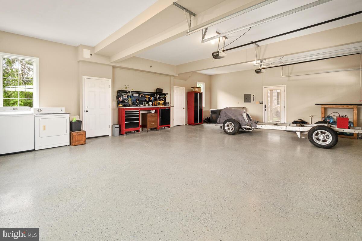 DAMASCUS OUTSIDE - Residential