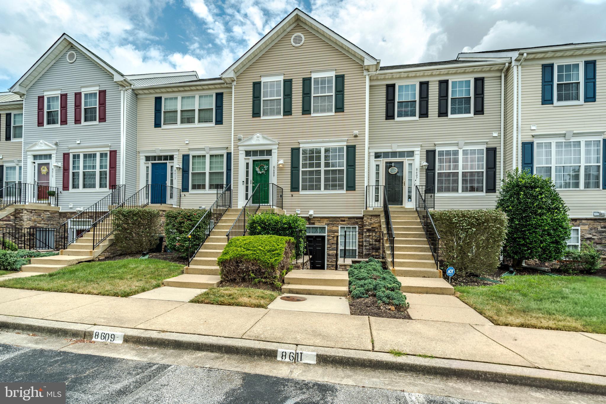 PINEY ORCHARD - Residential