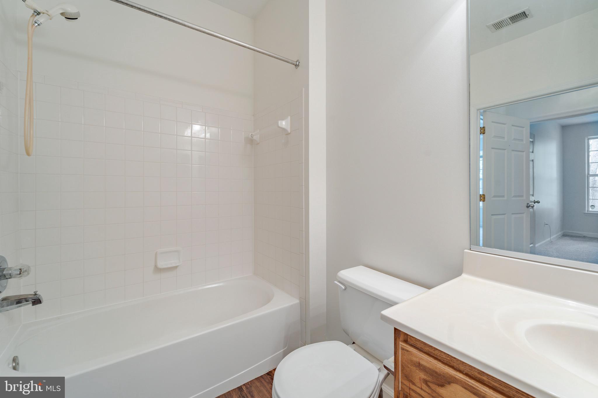 PINEY ORCHARD - Residential