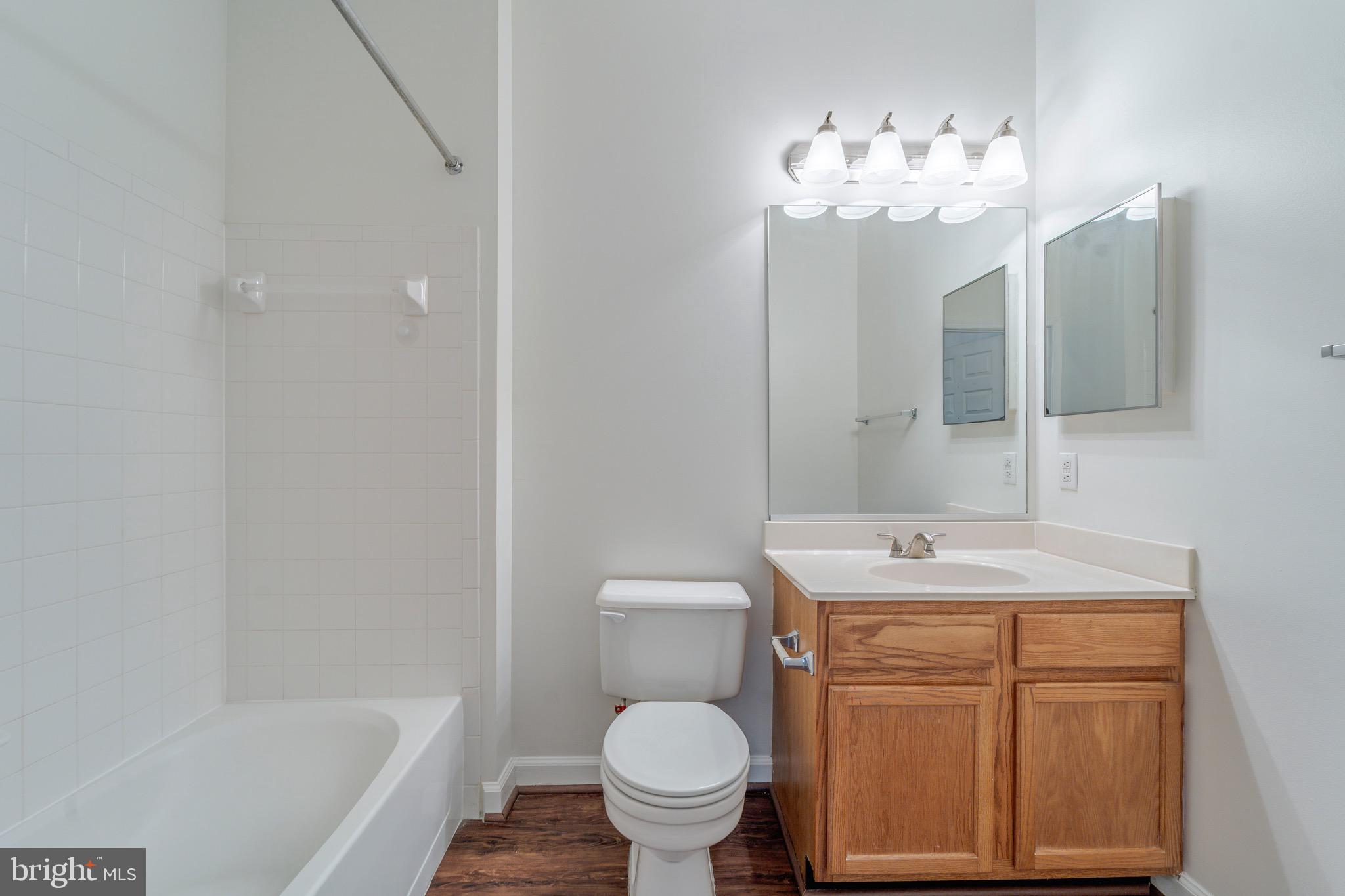 PINEY ORCHARD - Residential