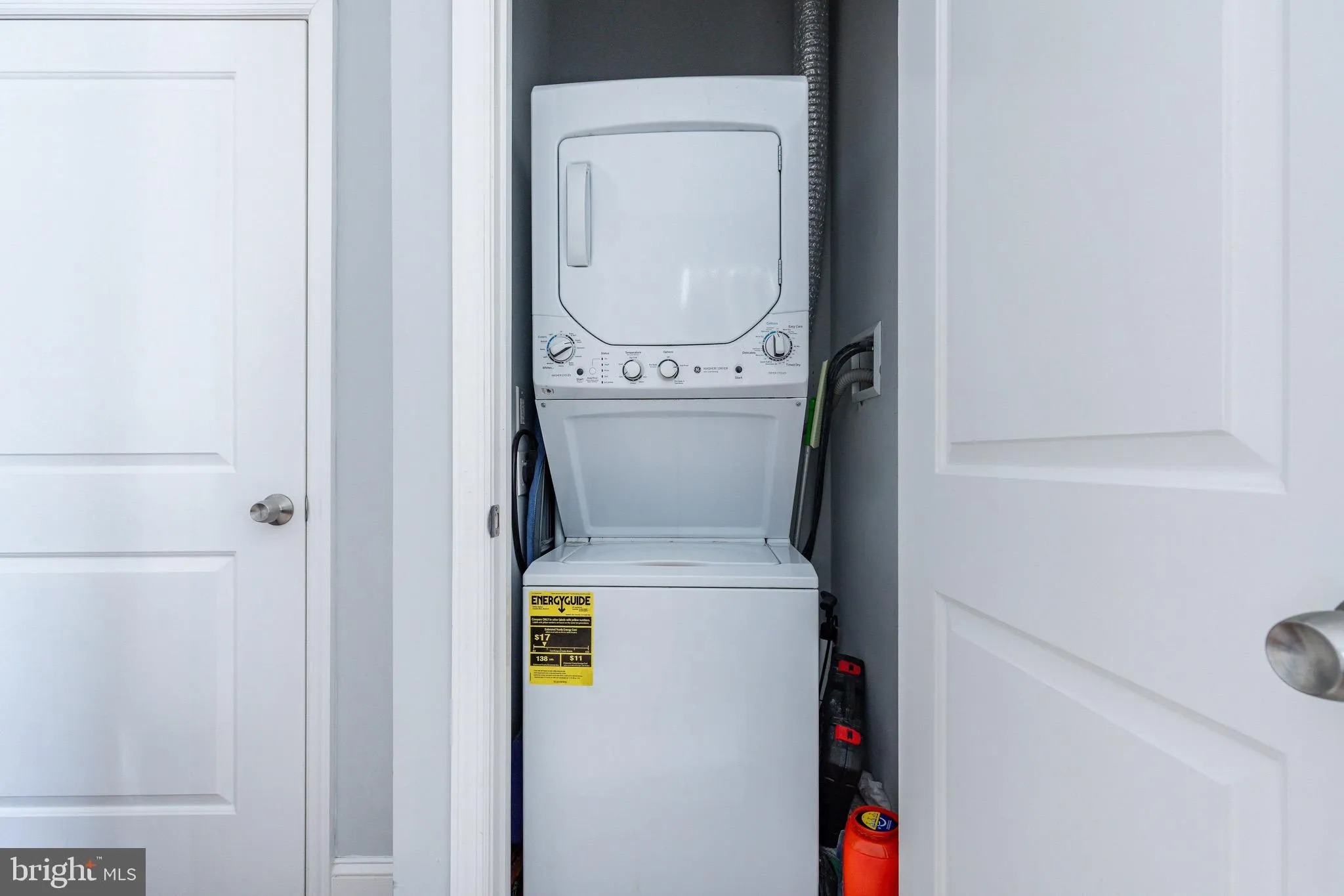 Philadelphia, Pennsylvania 19130, United States, ,Commercial,Active,98951