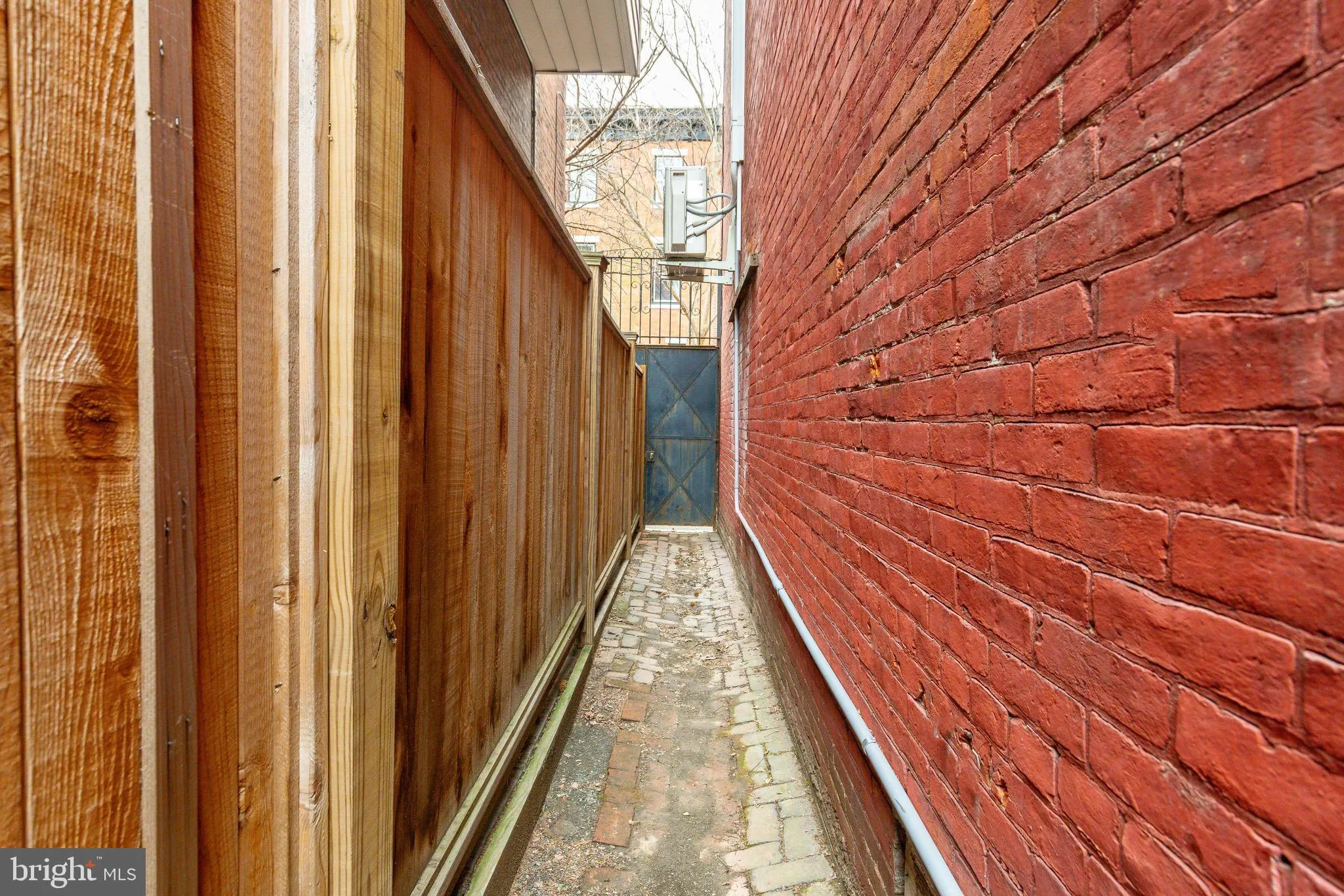 Philadelphia, Pennsylvania 19130, United States, ,Commercial,Active,98951