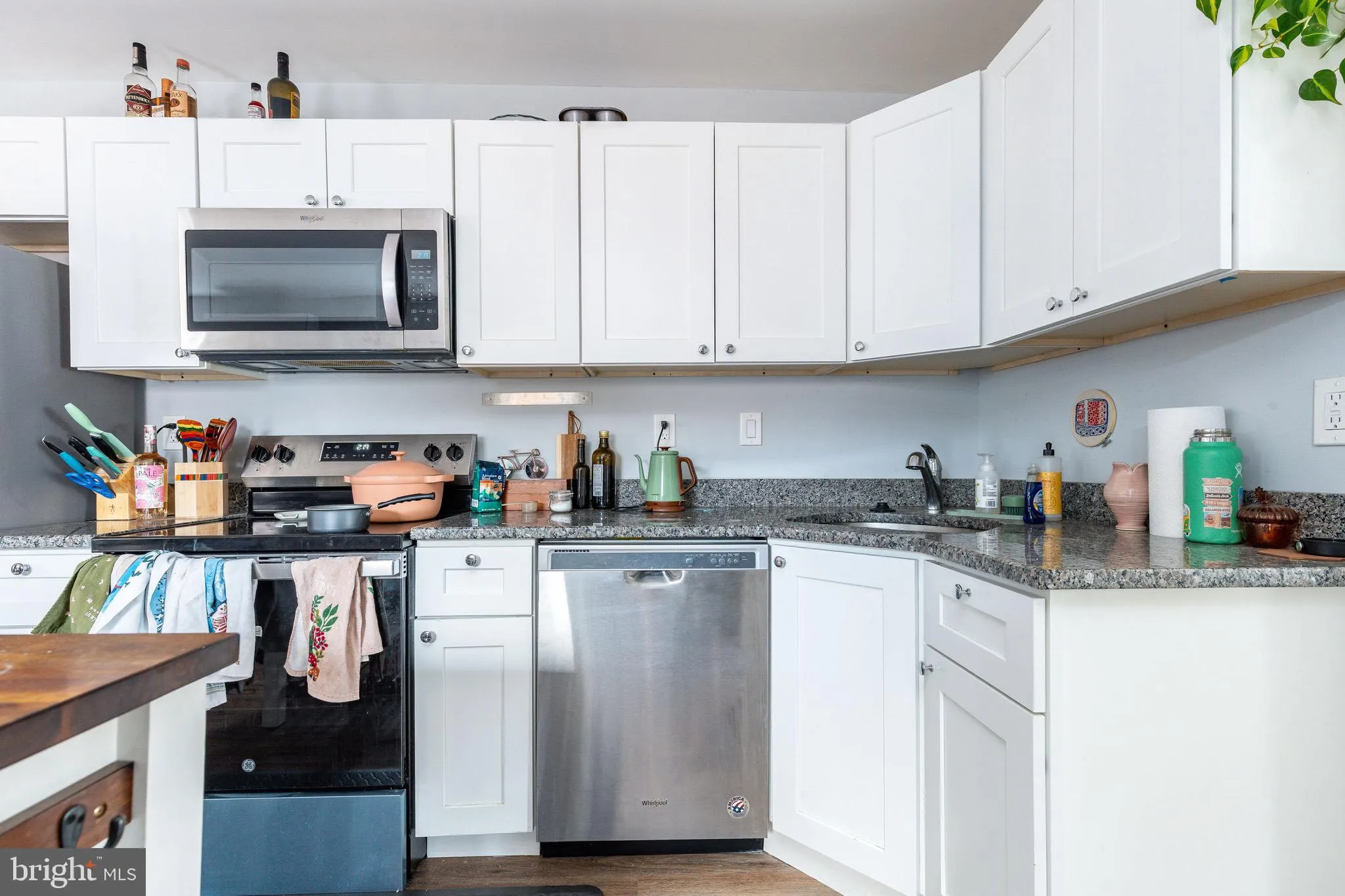 Philadelphia, Pennsylvania 19130, United States, ,Commercial,Active,98951