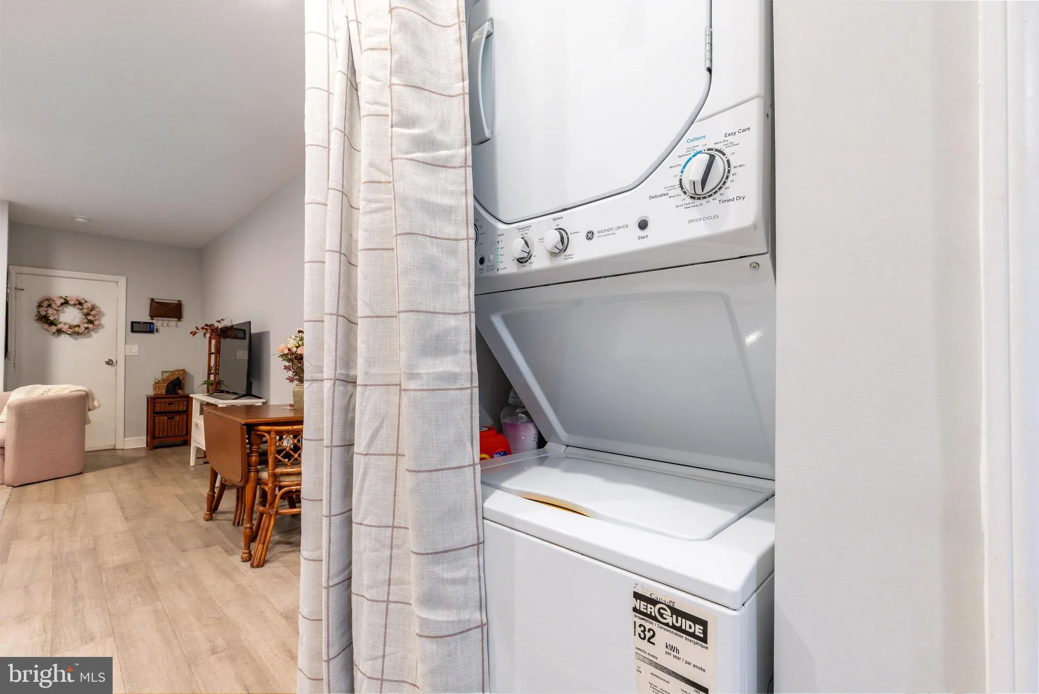 Philadelphia, Pennsylvania 19130, United States, ,Commercial,Active,98951