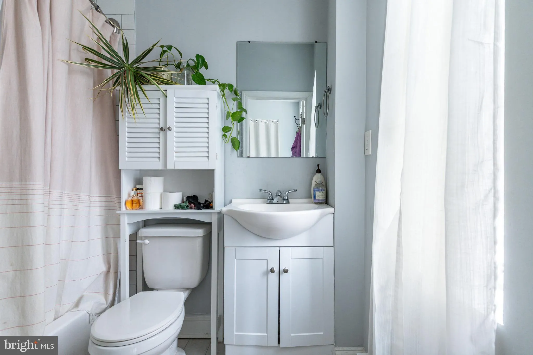 Philadelphia, Pennsylvania 19130, United States, ,Commercial,Active,98951