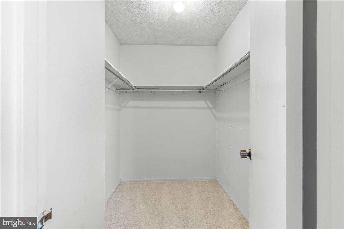 AMERICANA CENTRE - Residential