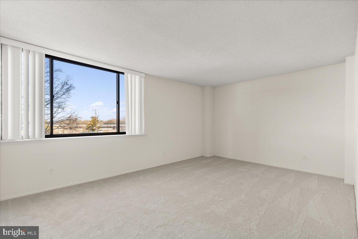 AMERICANA CENTRE - Residential