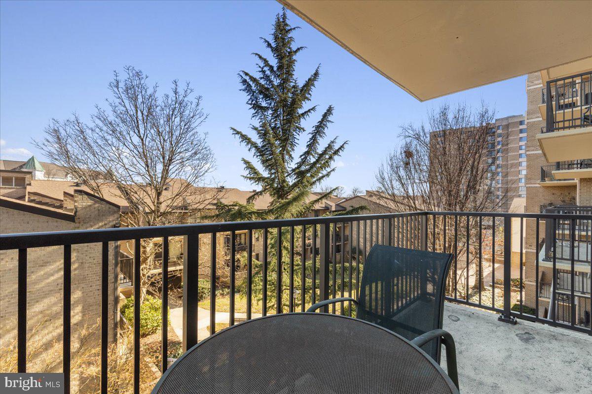 AMERICANA CENTRE - Residential