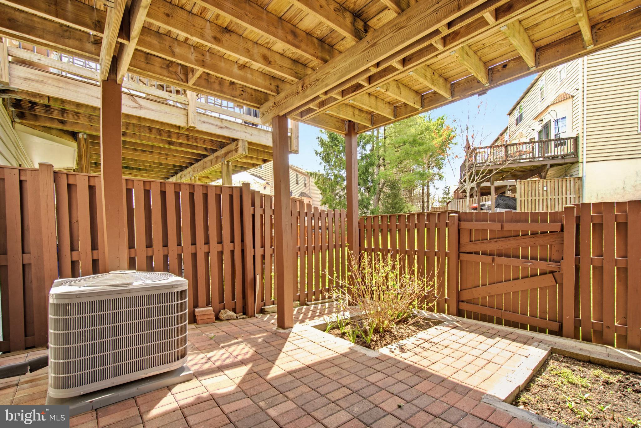 VILLAGE OF LONG REACH - Residential