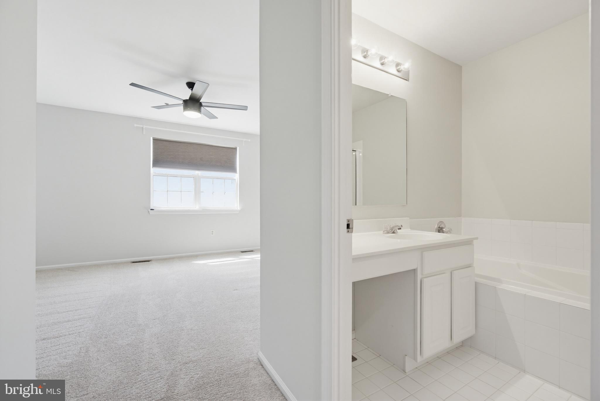 VILLAGE OF LONG REACH - Residential