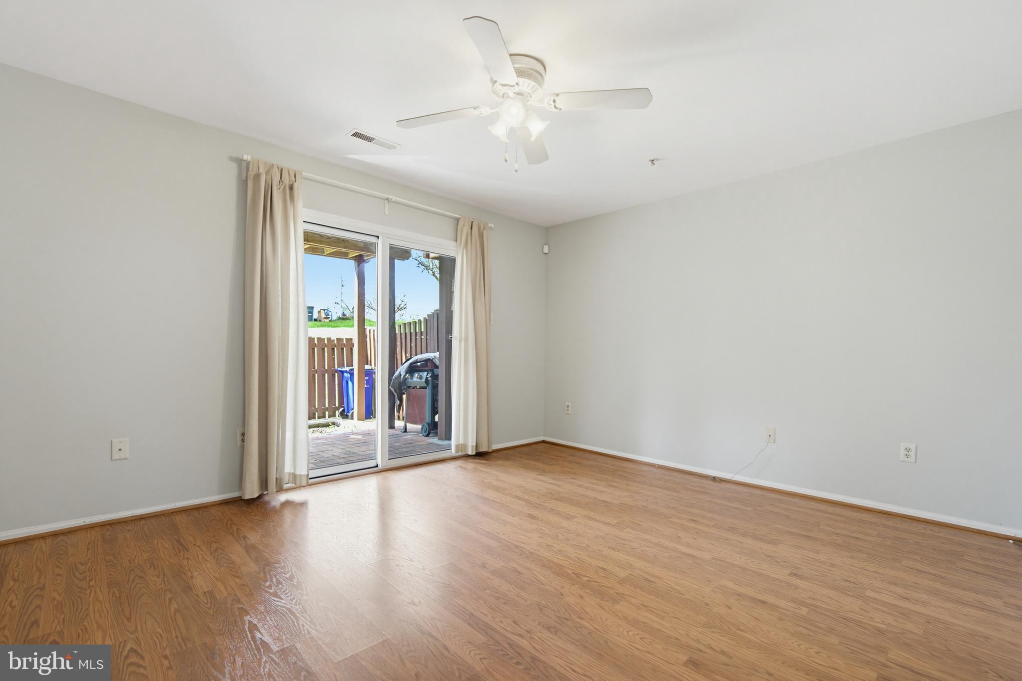 VILLAGE OF LONG REACH - Residential