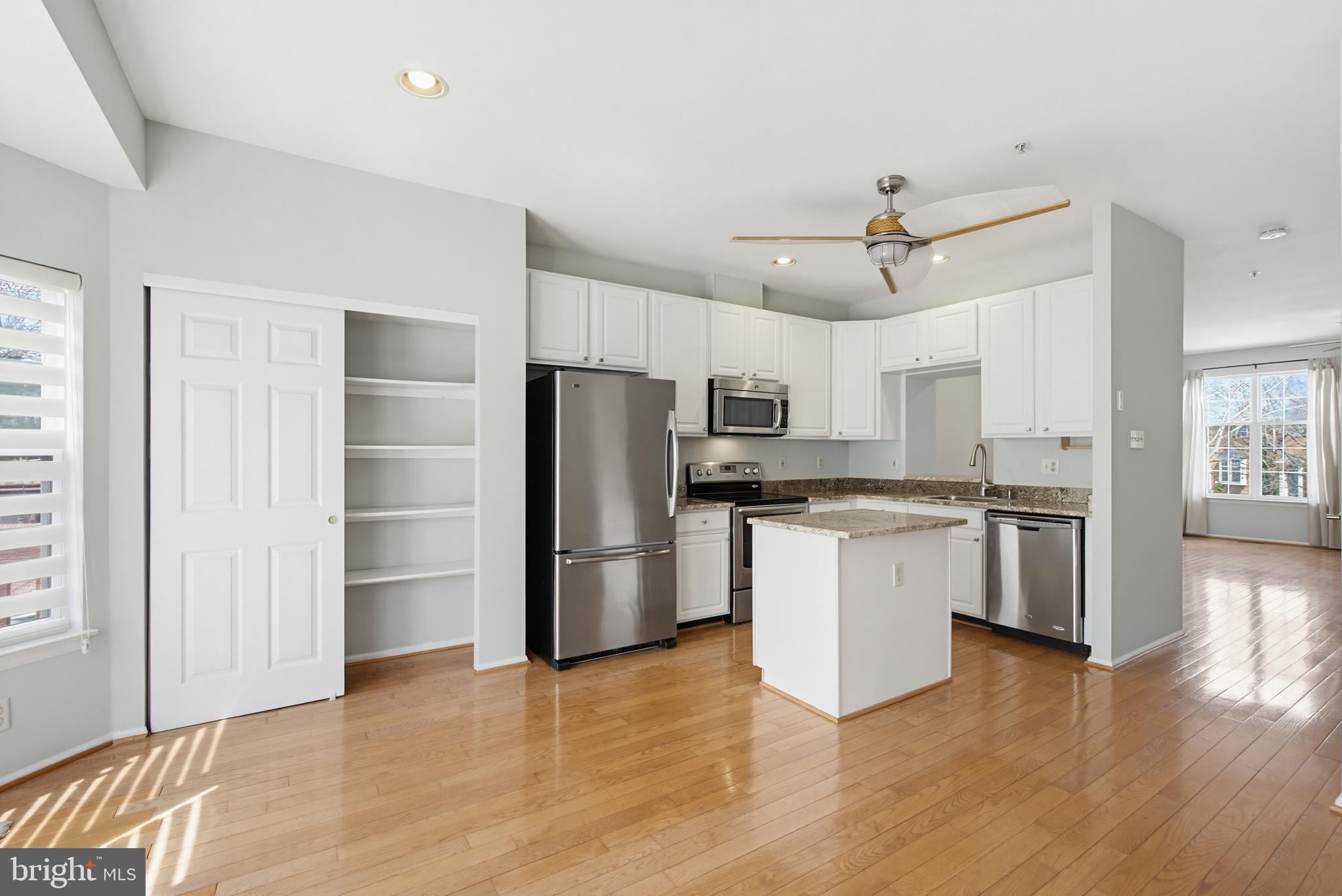 VILLAGE OF LONG REACH - Residential