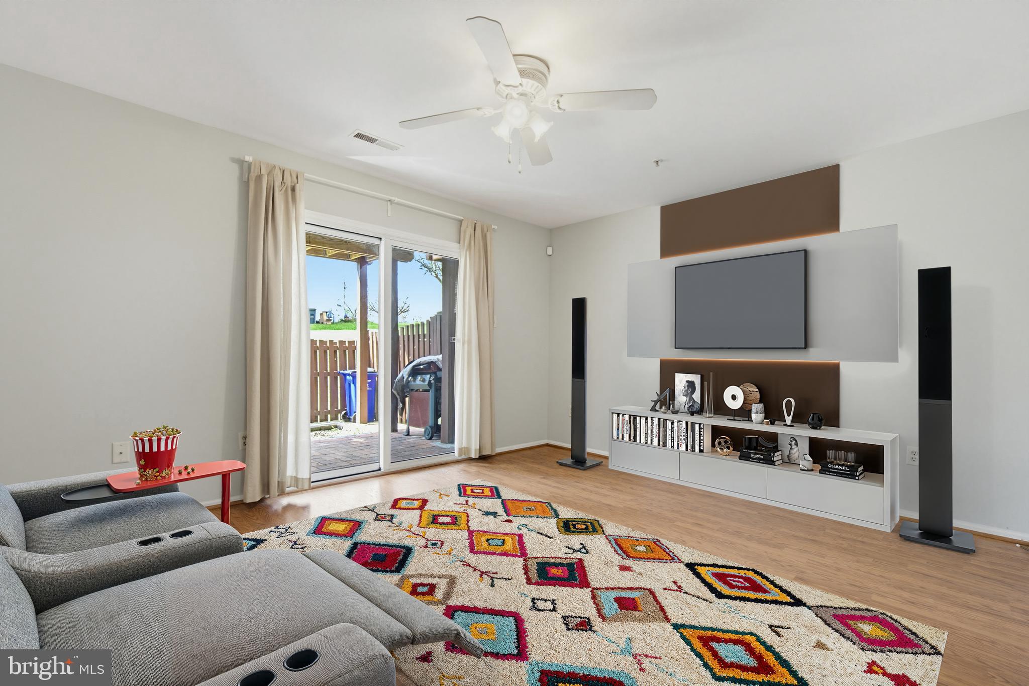 VILLAGE OF LONG REACH - Residential