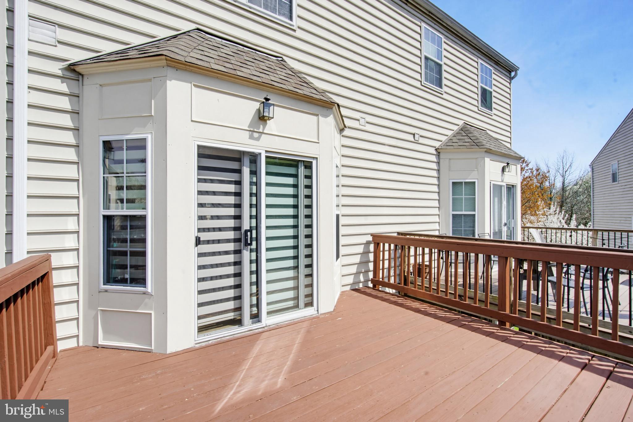 VILLAGE OF LONG REACH - Residential