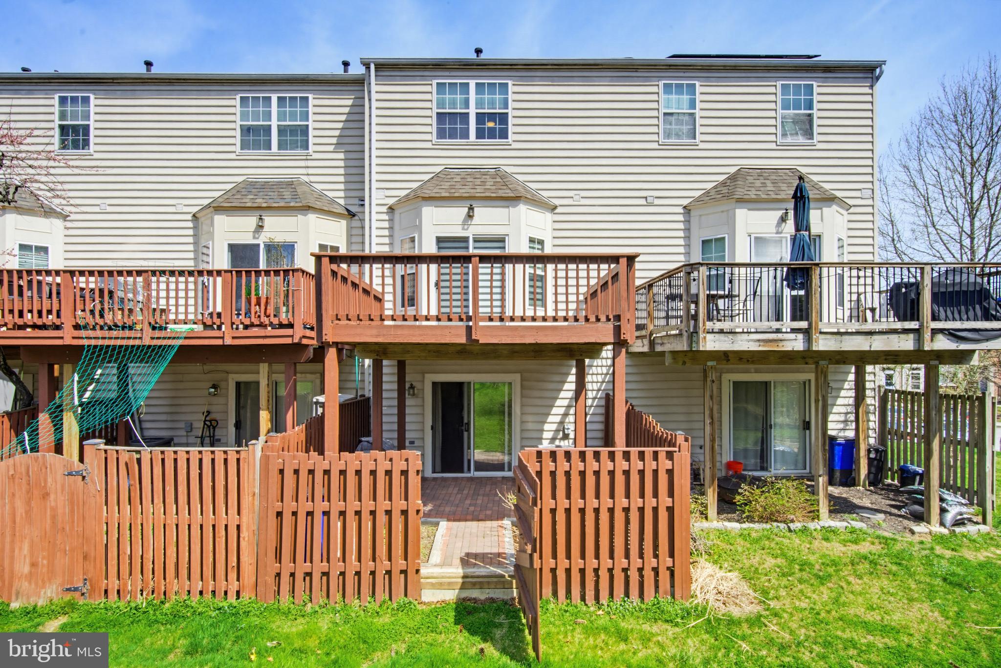 VILLAGE OF LONG REACH - Residential