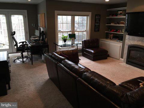 MEADOW BROOK COVE - Residential Lease