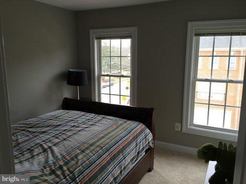 MEADOW BROOK COVE - Residential Lease