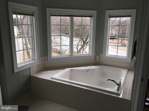 MEADOW BROOK COVE - Residential Lease