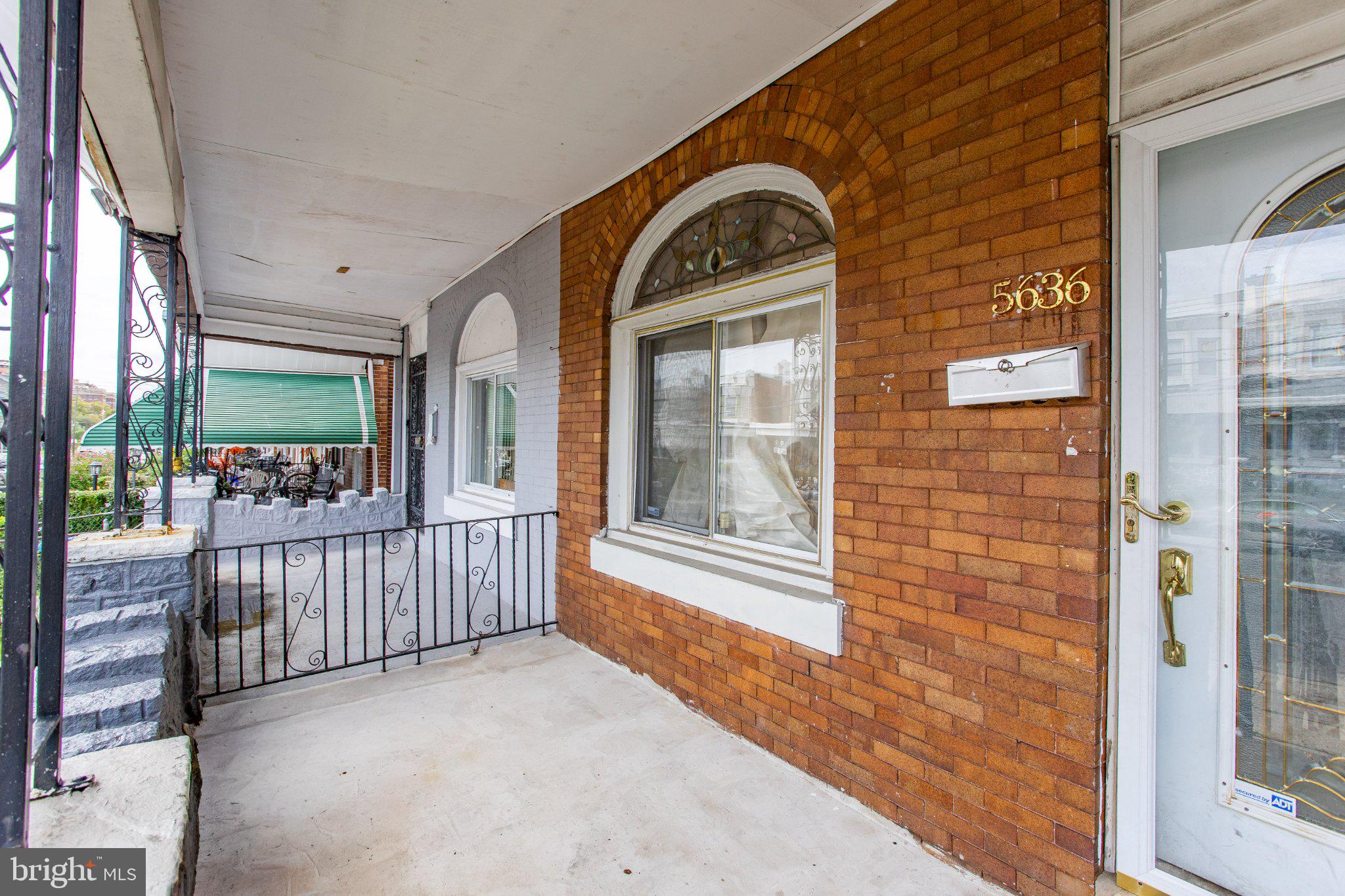 5636 CEDAR AVENUE