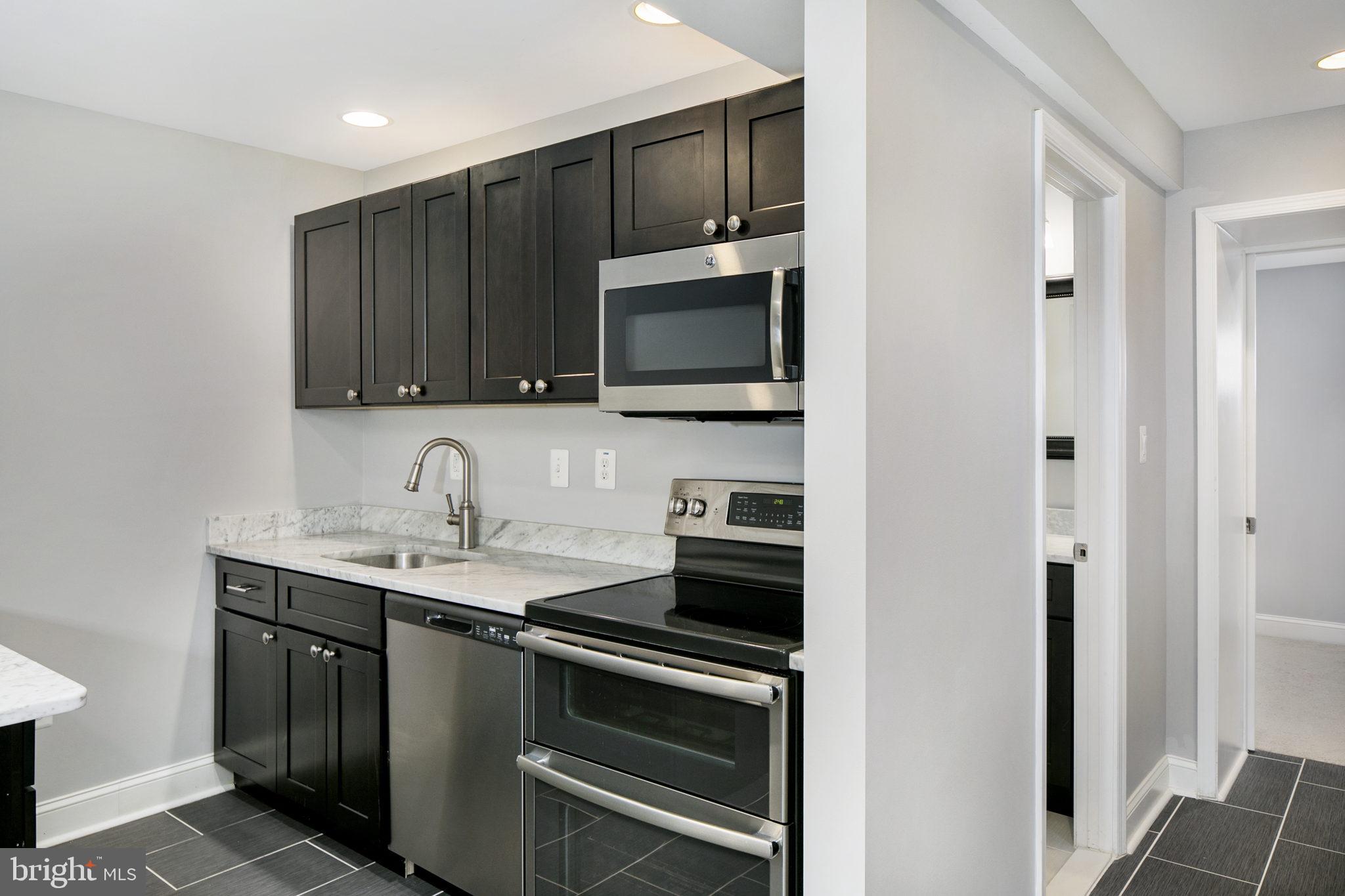 225 CHANNING STREET NE