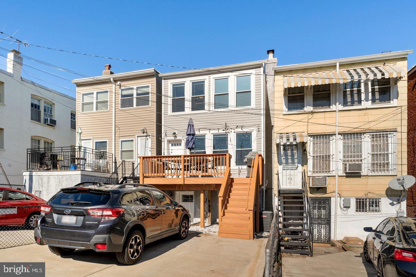 225 CHANNING STREET NE