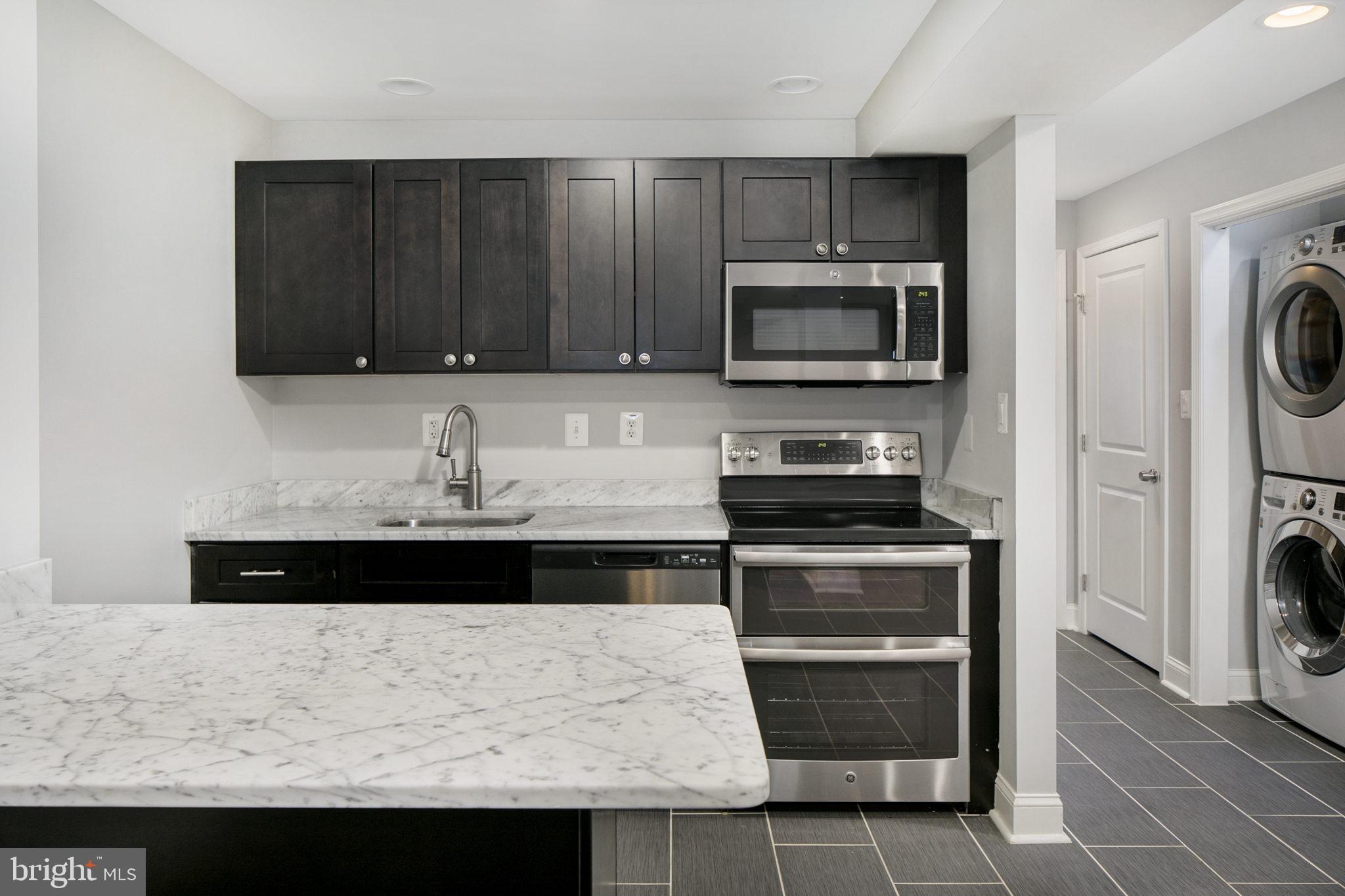 225 CHANNING STREET NE