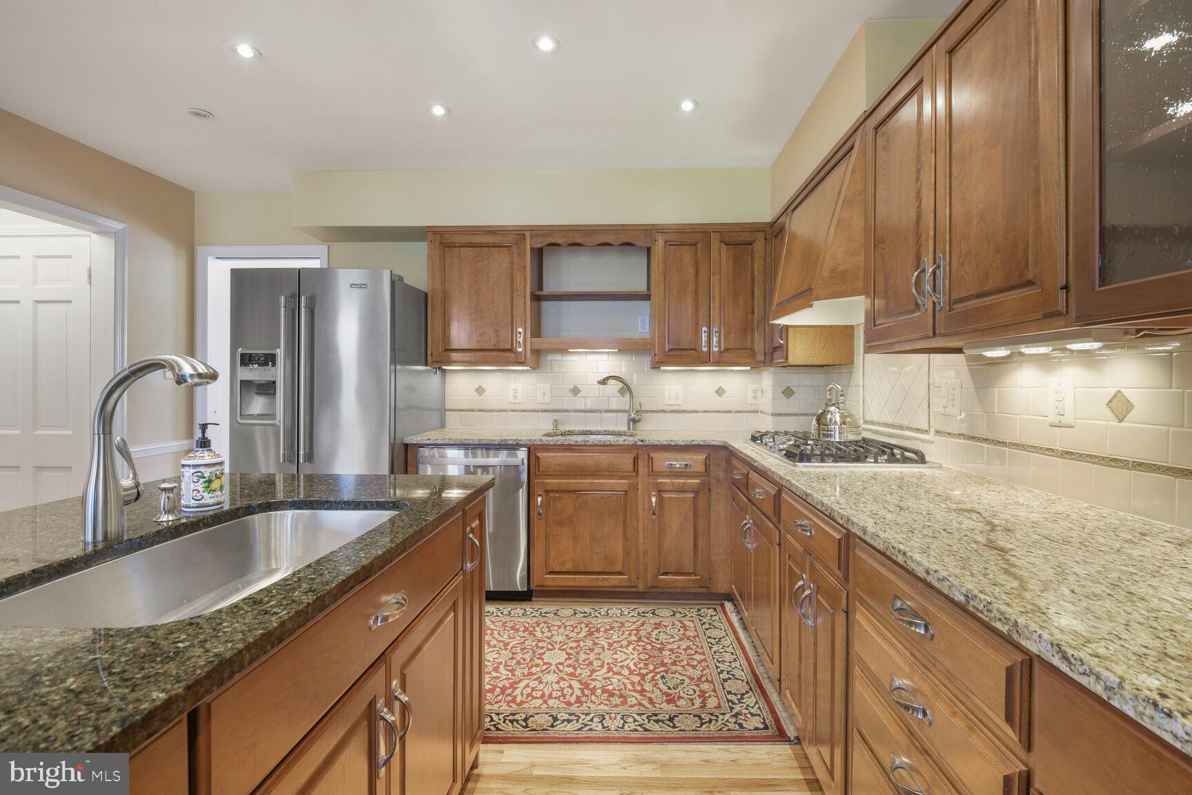 HUNTINGTON TERRACE - Residential