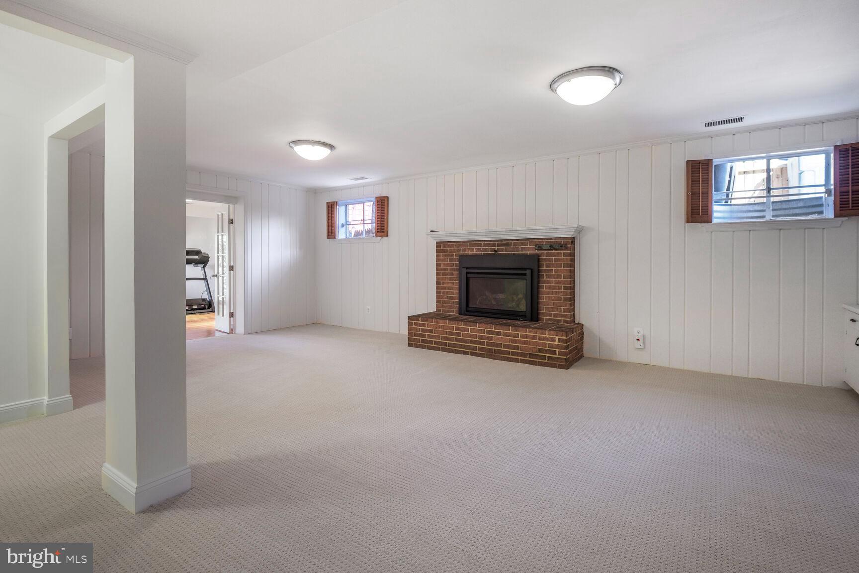 HUNTINGTON TERRACE - Residential