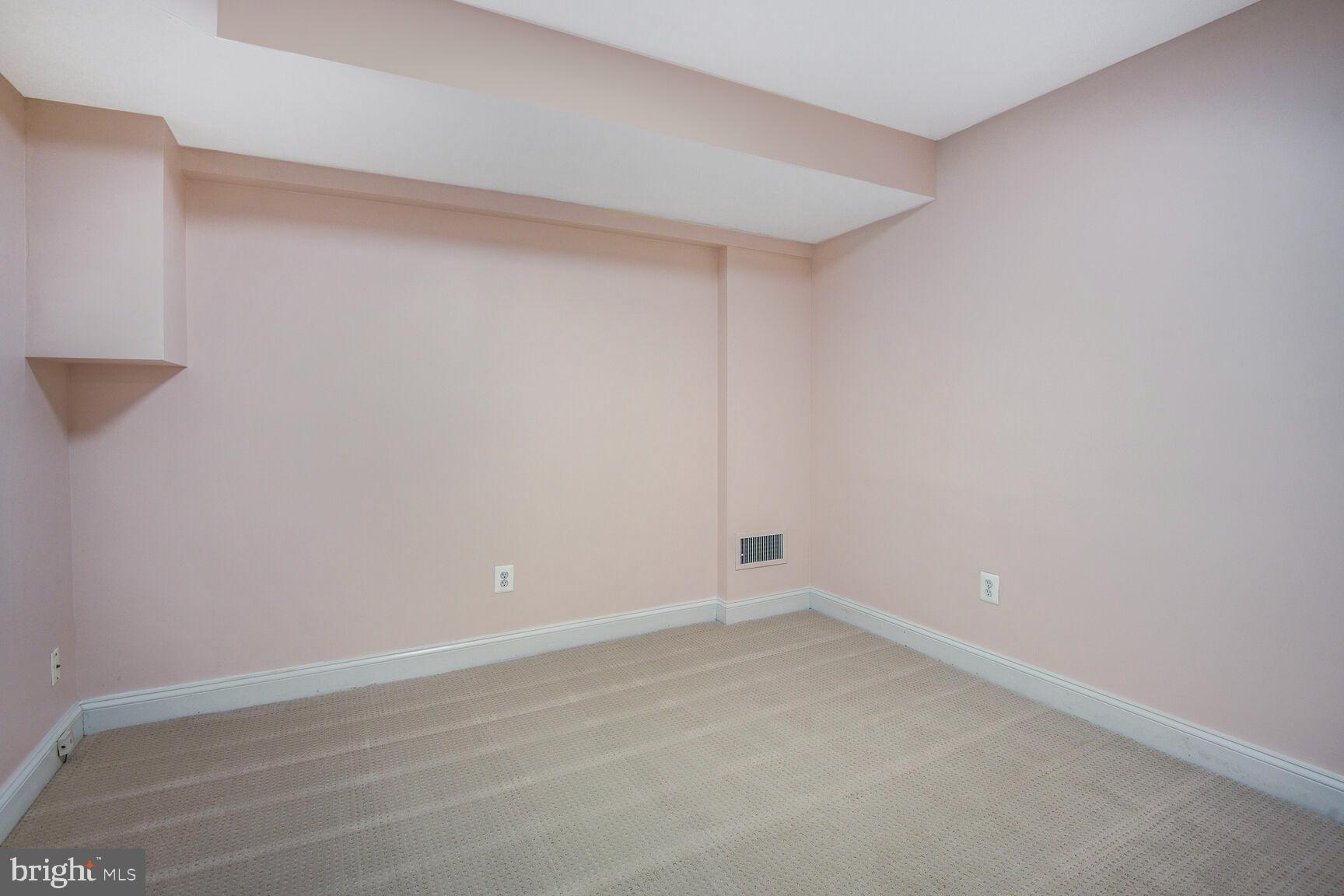 HUNTINGTON TERRACE - Residential