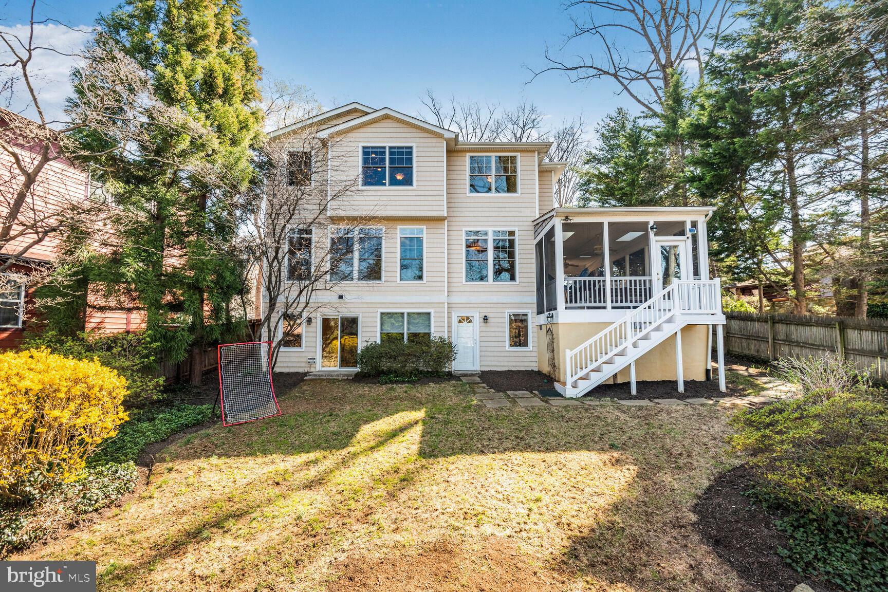 HUNTINGTON TERRACE - Residential