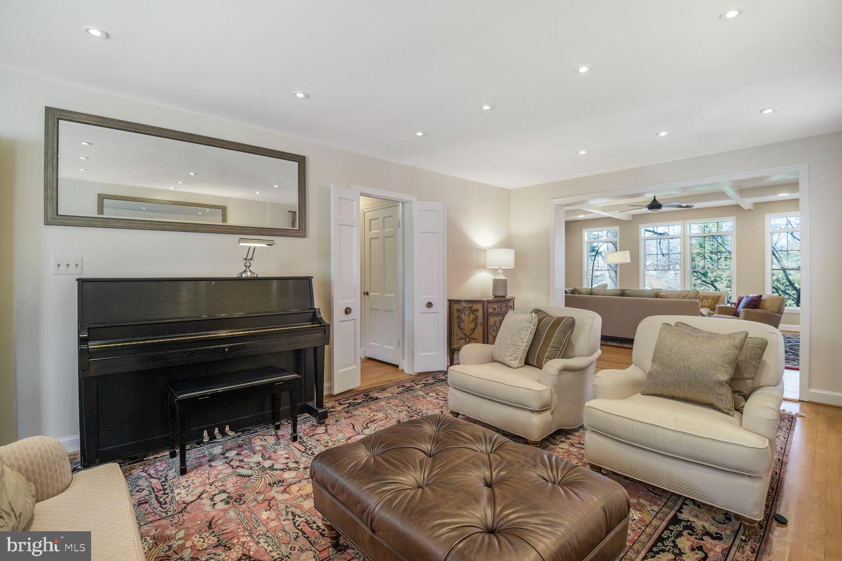 HUNTINGTON TERRACE - Residential