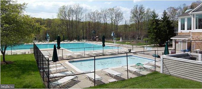 KINGSTOWNE - Residential Lease